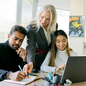 Synthèse – Évaluation de rendement de l’employé.e